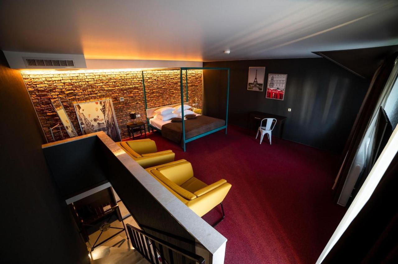 Sribni Leleky Hotel & Spa Lutsʼk Dış mekan fotoğraf