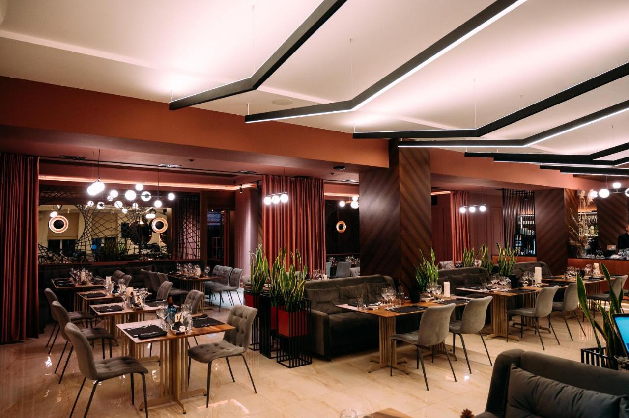 Sribni Leleky Hotel & Spa Lutsʼk Dış mekan fotoğraf